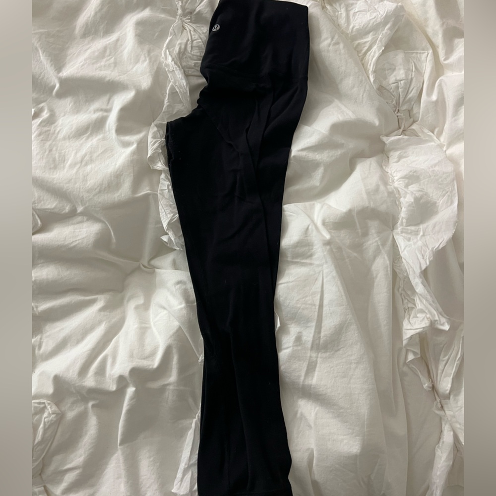 lululemon black cropped align leggings
